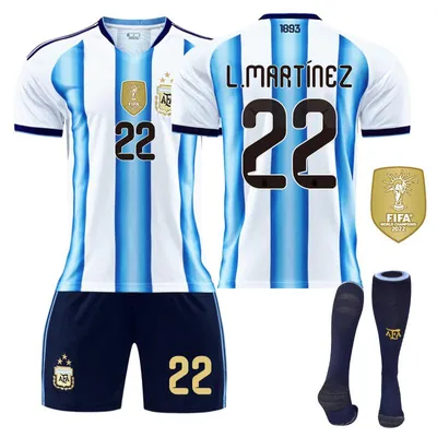 Immagine prodotto di #22 L. MARTINEZ. Maglia da casa dell'Argentina, utilizzata nei campionati mondiali del 2026, per adulti e bambini. TAGLIA: XS