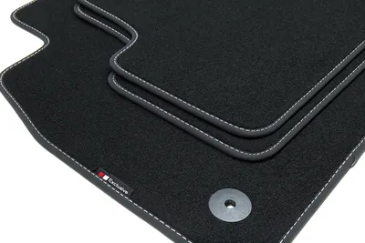 Produktbild von Exclusive-line Design Fußmatten passend für Audi A4 8E B6 B7 2001-2008, Naht:Silber