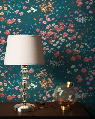 Produktbild von NEWROOM Tapete Blau Vliestapete Blumen - Blumentapete Landhaus Dunkelblau Rot Blüten Wiese Romantisch