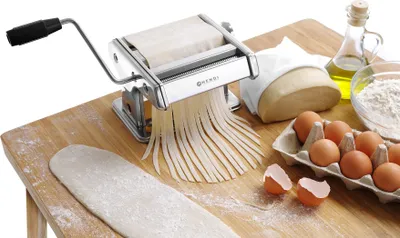 Imagen del producto de Máquina manual para hacer pasta HENDI, 140 mm