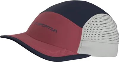 Skyline Cap von La Sportiva in Rot und Blau mit Netzmaterial an der Seite.