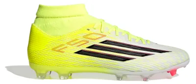 Image de Adidas Errores de Foto JP8348 in TESOYE/CBLACK/LUCRED color size 43 1/3