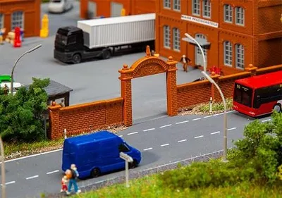 Produktbild von Faller 272917 - 1/160 / N Fabrikmauer - Neu