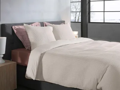 Produktbild von Heckettlane Vafala Bettbezug - 155x220 cm – Recycelte Baumwolle und Baumwollperkal – Hochwertige Bettwäsche mit Uni motiv – Atmungsaktiv und Hautfreundlich – inkl. 80x80 cm Kissenbezug – Weiß