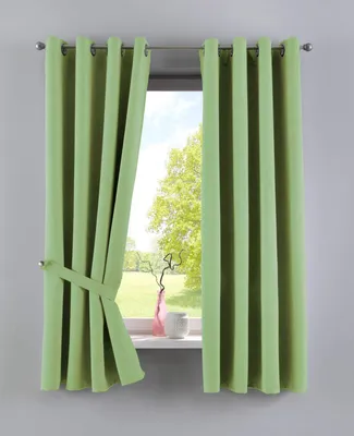 Obrázok produktu pre Závesy nepriehľadné „NewYork“ zelené VxŠ 160x140 cm balenie po 2 ks Termozávesy Zatemňovacie závesy Blackout Očka Zvukovo izolačné Ochrana proti UV žiareniu Držiaky závesov, 201920600-2