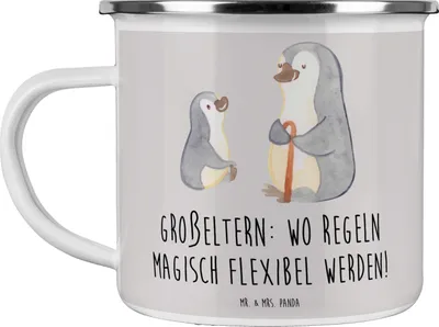 Produktbild von Mr. & Mrs. Panda Motivtasse Großeltern Magie - Grau Pastell - Geschenk, becher emaille, Haferl, herzerwärmende Sprüche, Tasse, Flexibilität, Geschenke, Weisheit, Pott