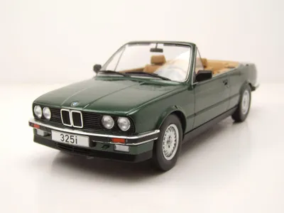 Produktbild von MCG 18545 BMW 325i Cabrio E30 1985 dunkelgrün metallic 1:18