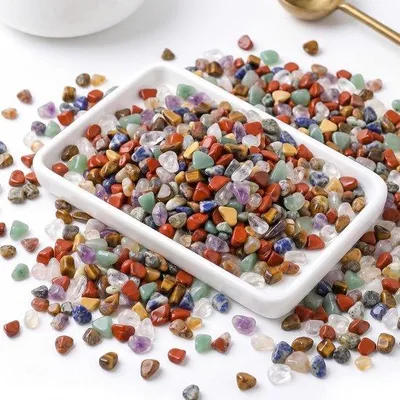 Obrázek produktu pro Malé dekorativní kamínky – 900 g směsi polodrahokamů – barevné oblázky – ideální pro šperky a dekorace – Luxento