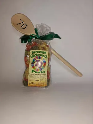 Produktbild von Motivnudeln mit Kochlöffel: Zahl 70, 250g Nudeln + Löffel, Holzlöffel, Geburtstag, Geschenkidee