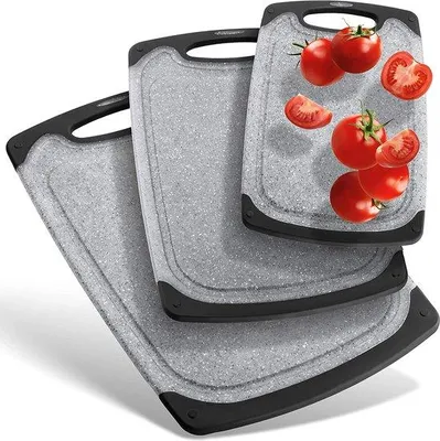 Produktbild von Unyqoos® 3‑teiliges Premium-Schneidebrett-Set – spülmaschinenfest, rutschfest mit Saftrinne, Aufhängegriff, BPA-frei, PP-Kunststoff, antibakteriell, grau/anthrazit/schwarz