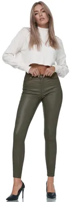Imagen del producto de Pantalones vaqueros ajustados "Skinny Fit" de la marca Gloop, con efecto cuero y acabado liso