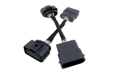 Zdjęcie produktu dla Oryginalny adapter reflektorów Kufatec XENON na HALOGEN do VW Golf 4 IV Bora