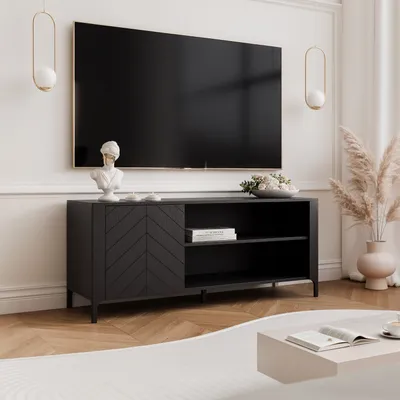 Image de IDOHOME-Meuble TV LORIEN 135 cm Meuble TV bas noir Meuble TV avec pieds métalliques Meuble TV avec poignées métalliques Soft-Close motif à chevrons