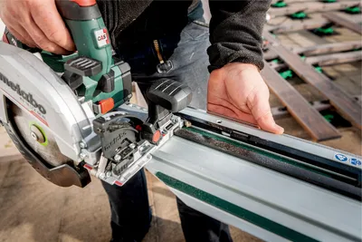 Obrázek produktu pro Metabo Set KS 18 LTX 66 BL Akku-Handkreissäge metaBOX 340 mit Kappschiene KFS 44