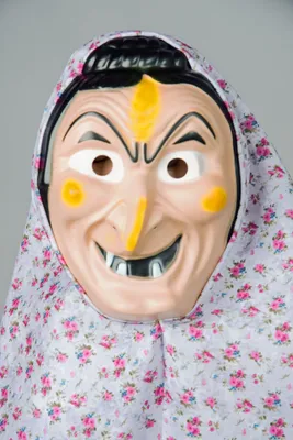 Produktbild von Erwachsenen Maske mit Gummizug Hexenmaske