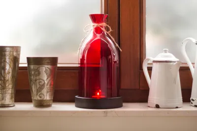 Produktbild von Dekorative Glaslaterne in rot Tisch Deko
