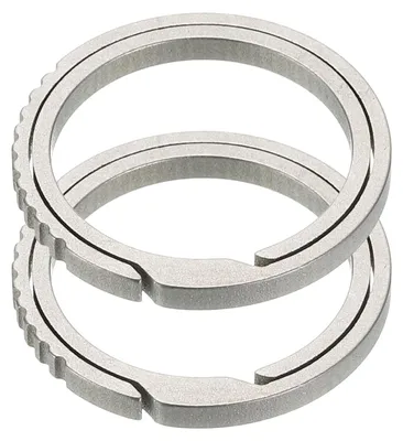 Imagen del producto de Llaveros de titanio, 2 unidades, 2,3 cm, con abertura lateral, para casa y coche