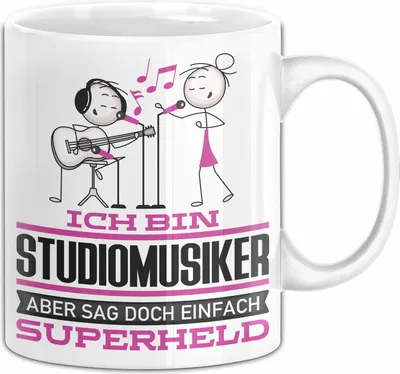 Produktbild von Studiomusiker Geschenk Tasse Ich Bin Studiomusiker Aber Sag Doch Einfach Superheld Lustige Geschenkdiee für Studiomusiker Kaffee-Becher (Weiß)