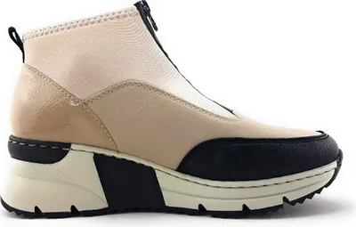 Imagen del producto de Botas bajas de la marca Rieker para mujer, de varios colores, ideales para uso diario y tiempo libre