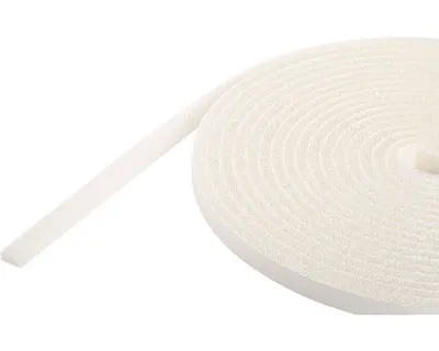 Produktbild von fix-o-moll Schaumstoffdichtung selbstklebend weiß 6 m 1-3,5 x 10 mm