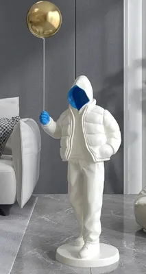 Produktbild von Casa Padrino Luxus Designer XXL Deko Skulptur Junge mit Luftballon Weiß / Blau / Gold H. 68 cm - XXL Kunstharz Deko Figur - Wohnzimmer Deko - Luxus Designer Deko Accessoires - Luxus Qualität
