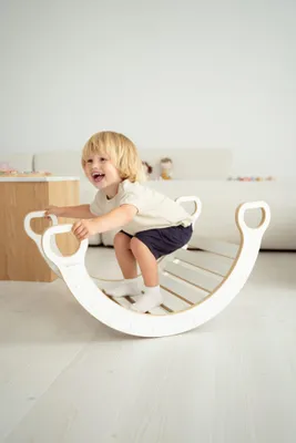 Produktbild von Kleine Montessori Bogenwippe Kletterbogen