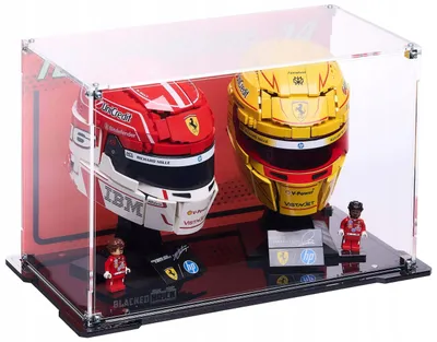 Obrázek produktu pro Černá vitrína s potištěnou zadní stranou pro LEGO® 43022, 43014 – helmy Leclerc a Hamilton