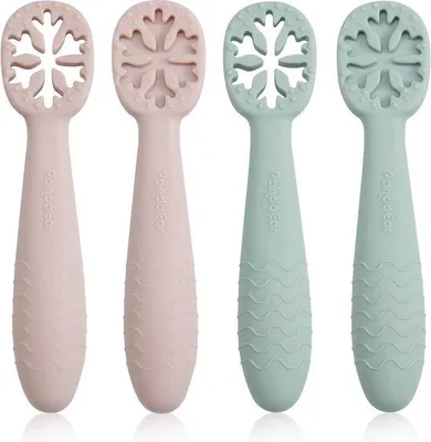 Immagine prodotto di Set di posate in silicone per bambini composto da 4 cucchiai leggeri, flessibili e privi di BPA, adatti a neonati, lattanti, bambini e bambini piccoli.