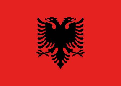 Vlajka Albánska s potlačou