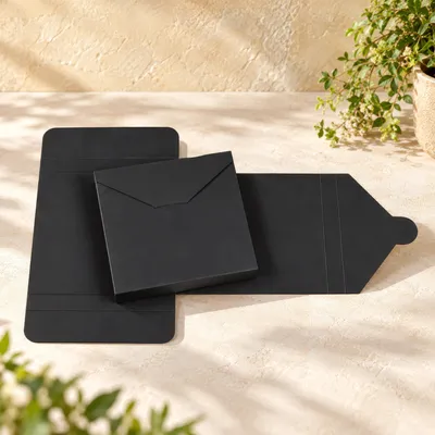 Imagen del producto de Caja plegable «Mailer», 125 x 125 x 15 mm, negra, cartón reciclado - Paquete de 10 unidades