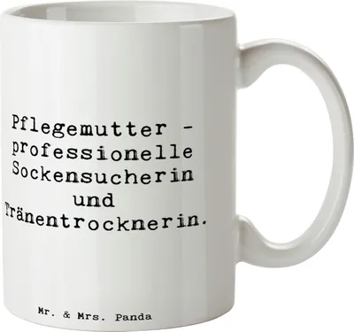 Produktbild von Mr. & Mrs. Panda Kaffeepott Spruch Pflegemutter Heldin - Weiß - Geschenk, Keramikbecher, Henkeltasse, Familienmitglieder, Alltagsheldin, Fürsorglichkeit, Teepott, Familie
