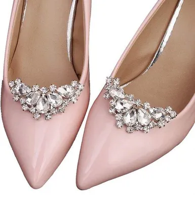 Produktbild von Schmuck für High Heels – 2 Stück – für Braut – Hochzeit – Ball – Fest – mit Anhängern – abnehmbar – Schuhschmuck