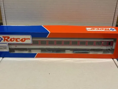 Produktbild von Roco Reisezugwagen Bvmz 61 80 21-91039-2 DB   45257