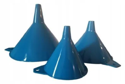 Productafbeelding van Set van 3 universele plastic trechters, een handig gereedschap voor een veilige overdracht van vloeistoffen, robuuste en veelzijdige uitvoering, hoge kwaliteit, compatibel met filtersystemen, transparante kleur.