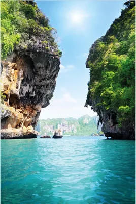Produktbild von Wallario Poster - Felsenschlucht am Meer in Thailand, Kunstdruck Größe: 61 x 91,50 cm