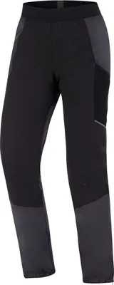 Schwarze Softshelltrekkinghose für Damen von DirectAlpine; Modell Boki Lady; mit funktionalem Design und elastischem Bund.