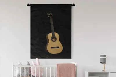 Produktbild von MuchoWow® Wandteppich Wandbehang Vorderansicht einer akustischen Gitarre auf schwarzem Hintergrund 90x120 cm Tapisserie Dekoration Wandtuch - Wanddeko