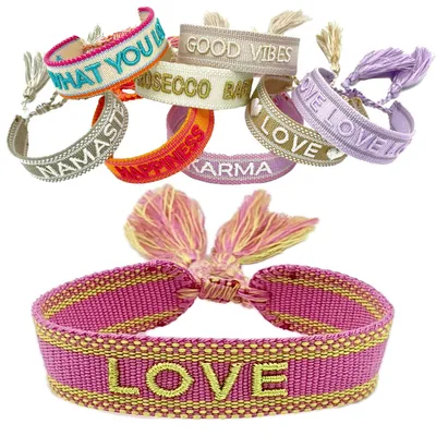 Produktbild von LS-LebenStil Canvas Statement Armband Love Lila Magenta Grün besticktes Stoffarmband gewebt textiles Quasten Spruch Boho Geschenk Freundschaftsarmband