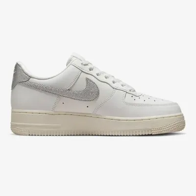 Zdjęcie produktu dla Buty sportowe Nike Air Force 1 Low 'Silver Swoosh - DQ7569-100