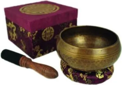 Image de Bol chantant au look antique, accompagné d'un coffret décoratif en brocart imprimé