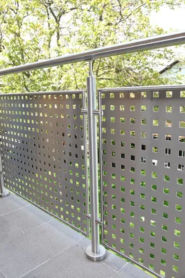 Produktbild von Edelstahl Lochblech mit Quadratlochung 20 x 20 mm - Maße: 1100 x 750 x 1,5 mm, m²: 0,83