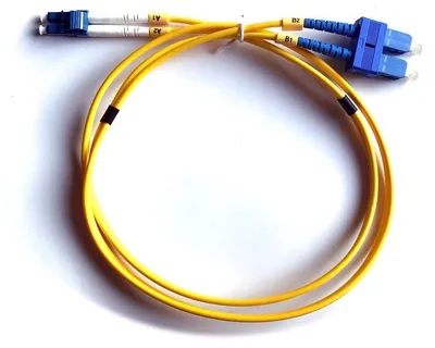Obrázok produktu pre DATACOM optický patchcord LC-SC 09/125 SM 1m duplex