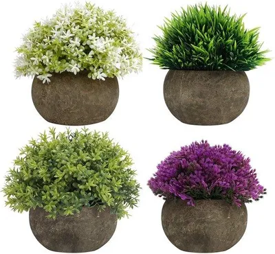 Produktbild von Unyqoos® Set mit 4 realistischen Miniaturpflanzen – farbige Kunstpflanzen, 8 cm hoch, Ø 13,5 cm, Kunststoff, graue Papptöpfe (H 5,6 cm, Ø Boden 5,3 cm)