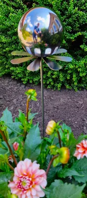 Produktbild von Blütenzauber Rotterdam Rosenkugel 15 cm Edelstahl schwarz poliert Gartenstecker Deko mit Stab 80 cm