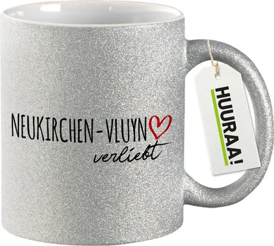 Produktbild von Huuraa Glitzertasse Neukirchen-Vluyn verliebt 330ml Silber Keramik Kaffeebecher Geschenkidee