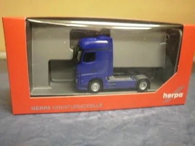 Produktbild von Herpa LKW MB Actros 11 Bigspace SZM blau 159500-006