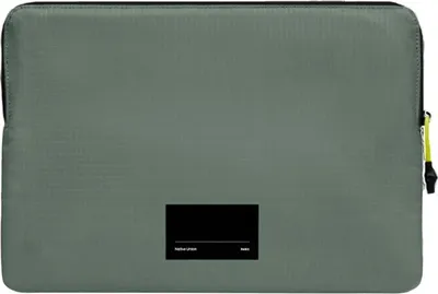 Immagine prodotto di Native Union, custodia MacBook Pro 16"/Air 15" impermeabile ultra leggera, verde