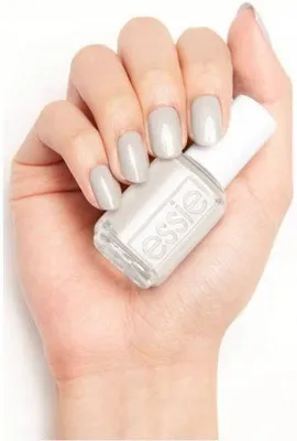 Immagine prodotto di Smalto per unghie Essie 830 Quill You Be Mine 13,5 ml