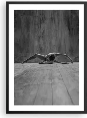 Produktbild von Gerahmtes Poster - Schwarzer Rahmen - Tanz Schwarzweiß Frau - 50x70 cm - Wand Bild - Wanddeko - Wandbilder - Kunstposter - Wandposter - Bilderrahmen - Bilder - Kunstdruck - Wandbild - P2BPA50x70-4352
