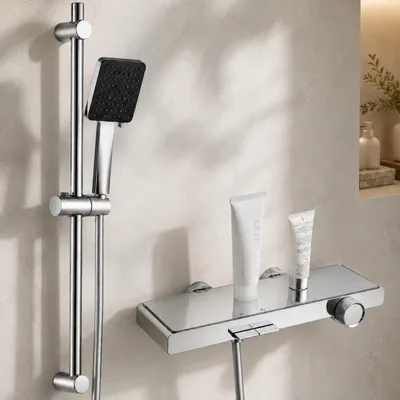 Image de Système de douche avec robinet de baignoire et étagère, 6 types de jets, finition chrome